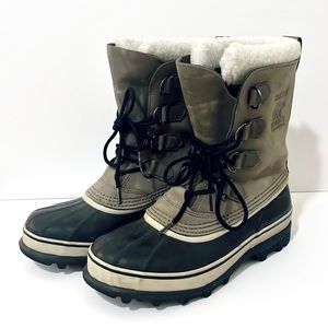 Like new womens size 10 Sorel Caribou Snow Boots